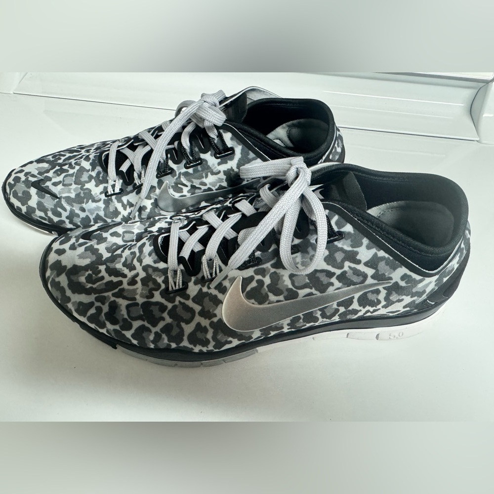 Nike Women's “Free TR Connect 2” Black and White Patterned Training Shoe